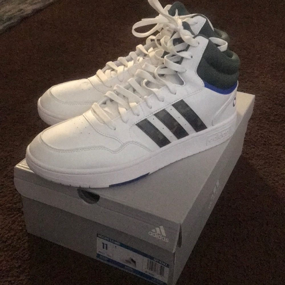 Adidas Hoops 3.0 Mid